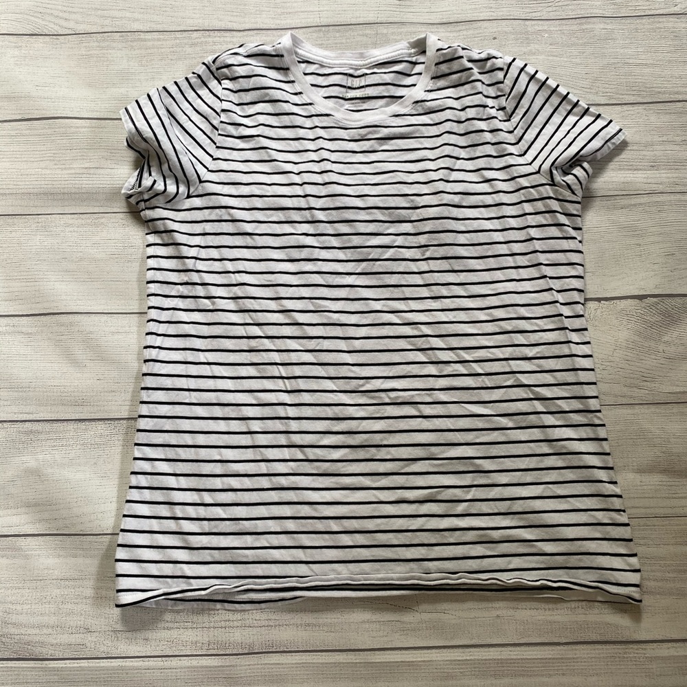 Gap tee - Picture 2 of 7